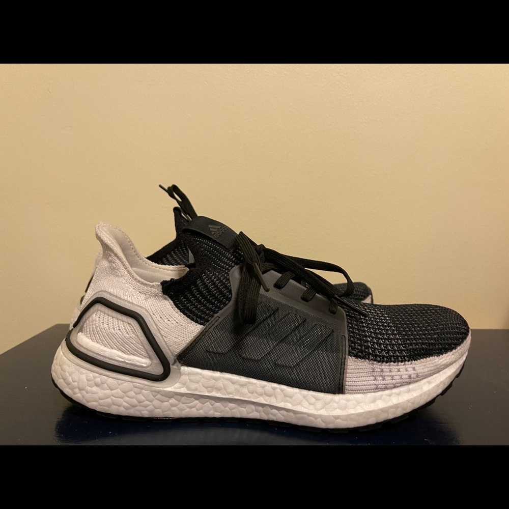 Men’s Adidas UltraBoosts 19